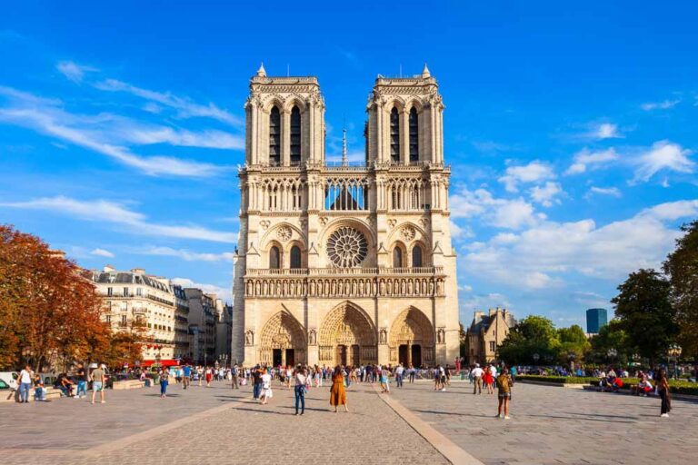 Notre-Dame Cathedral: the cathedral church inspired many movies and novels. A symbol of French Gothic architecture, it is known for its rose windows and stained-glass windows and the statues of the terrible gargoyles that “guard” the city from the top of the monument.