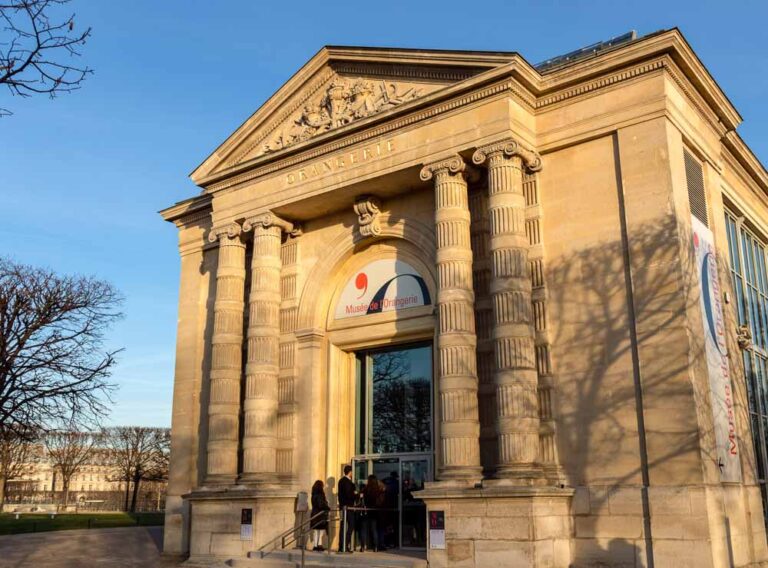 Musée l’Orangerie: this gallery of Impressionist and Post-Impressionist paintings is in the western corner of the Tuileries Garden, near Place de la Concorde. The museum is most famous for being the permanent home of eight large murals of Claude Monet’s Water Lilies. It also has works by Paul Cézanne, Henri Matisse, Amedeo Modigliani, Pablo Picasso, Pierre-Auguste Renoir, Henri Rousseau, Alfred Sisley, Chaïm Soutine, Maurice Utrillo, and others. Rue du Faubourg Saint-Honoré: street found in the 8th arrondissement of Paris. Relatively narrow and nondescript, especially compared to the nearby Avenue des Champs-Élysées, it is nonetheless known as one of the most luxurious and elegant streets in the world thanks to the presence of virtually all the major global fashion houses there.