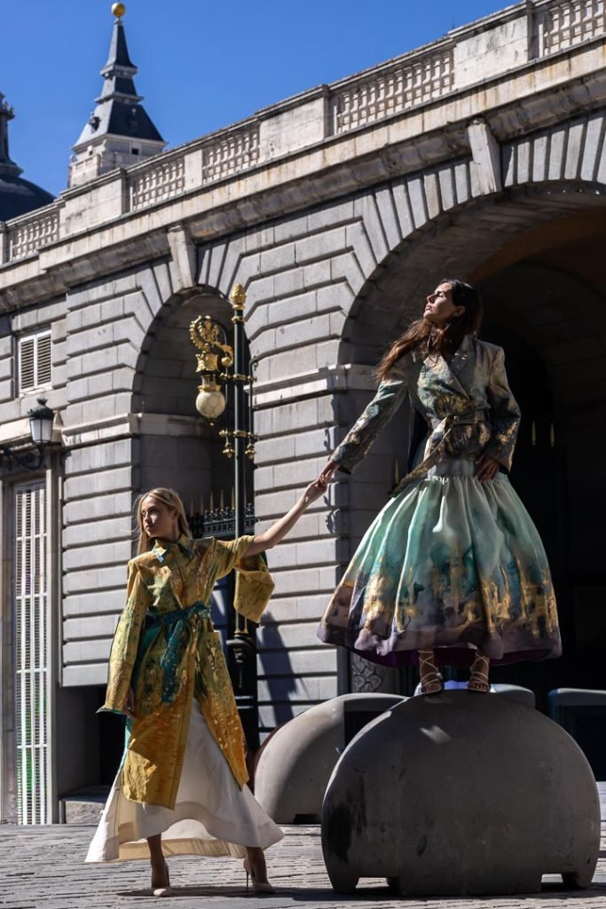 AzukarMoreno presents its latest collection "Shah y Mat," with an exclusive editorial shot in Madrid by María Novo.