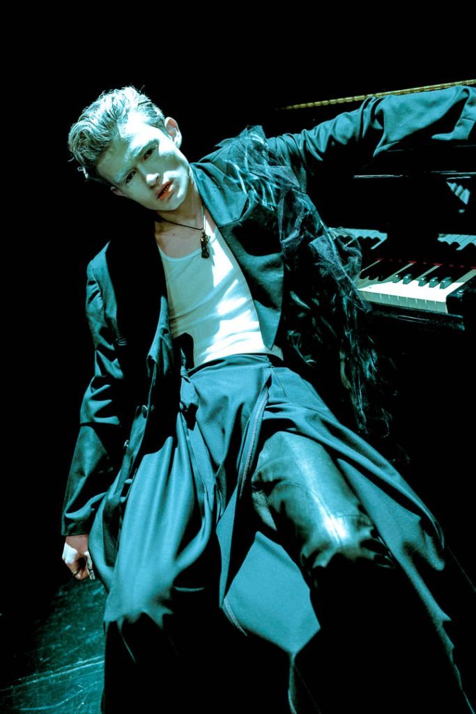 The Aesthetics of Authority: Influencer Culture and the Decline of Expertise